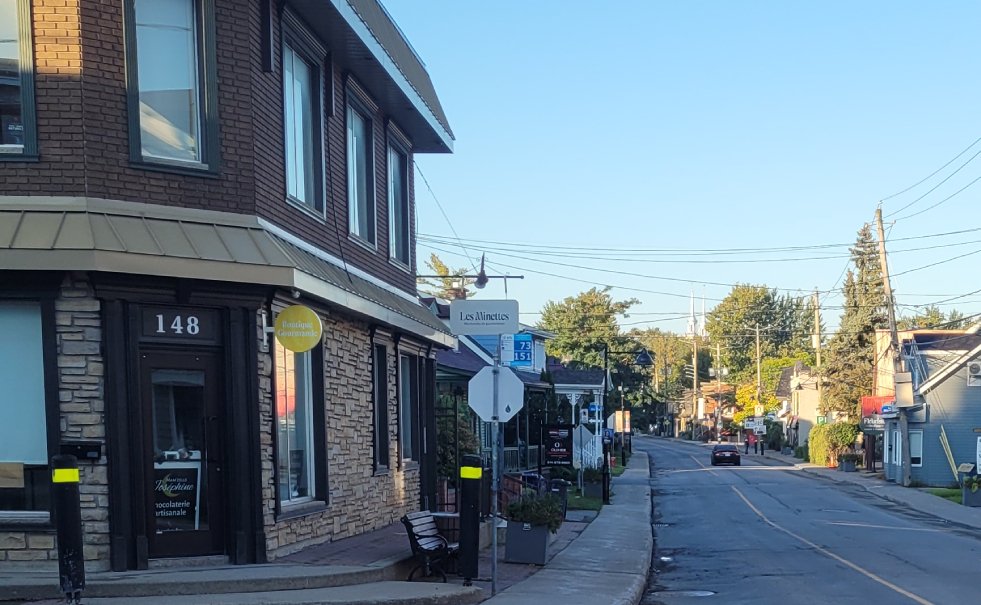 Sainte Rose commercial street